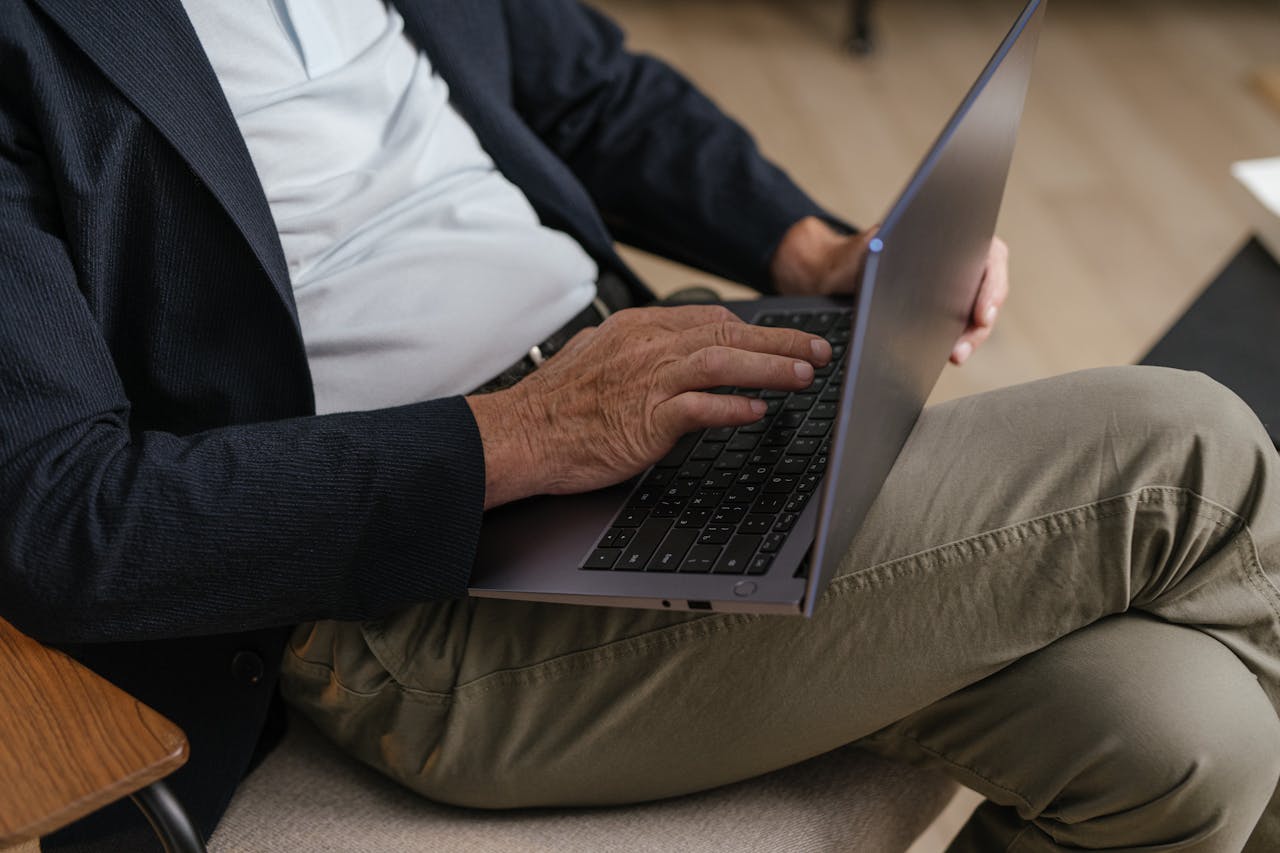 Laptop Untuk Programmer Dibawah 10 Juta